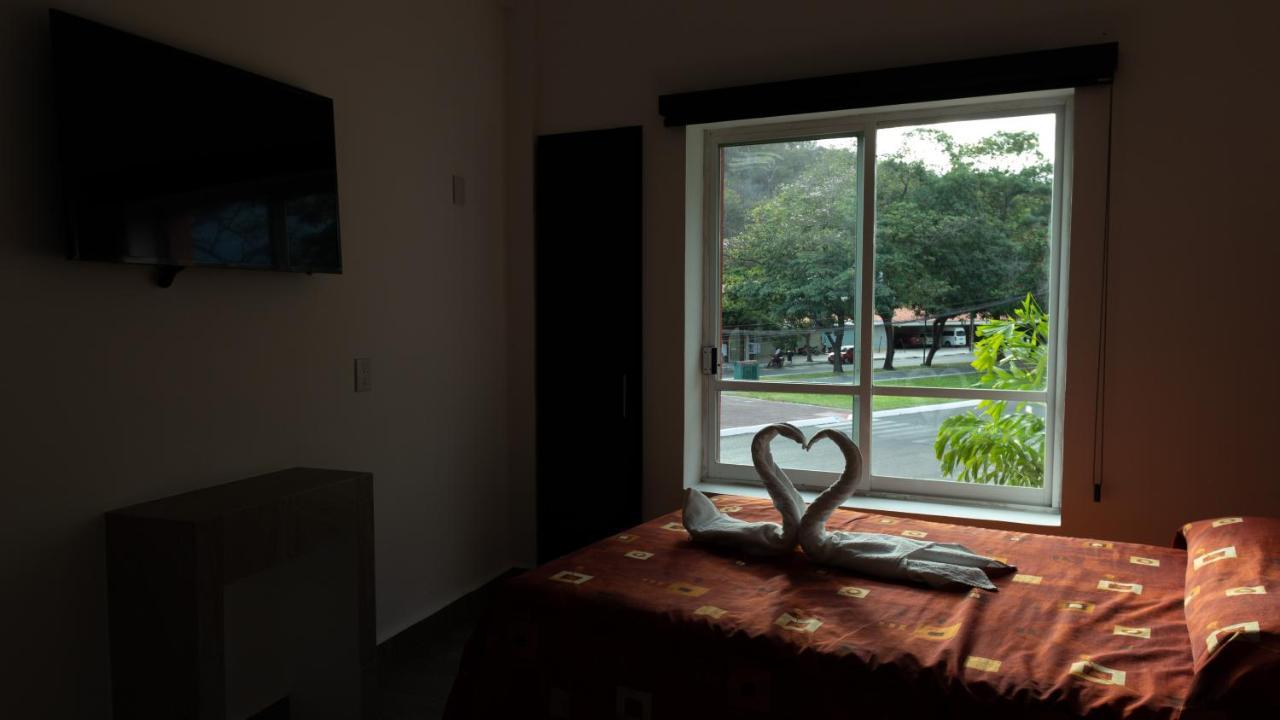 Hotel Galeria Del Angel Santa Cruz Huatulco Bagian luar foto